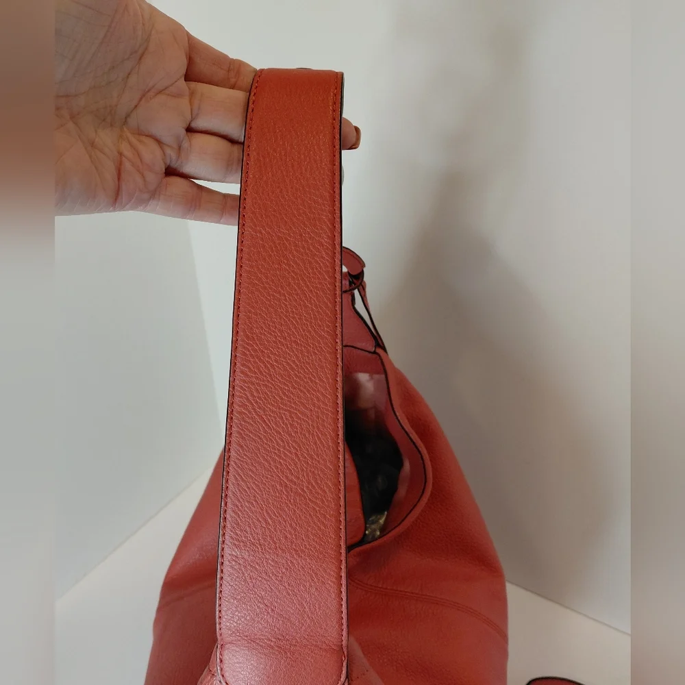 Coach Avery Pebbled Leather Hobo Shoulder Bag Sienna - Picture 14 of 16